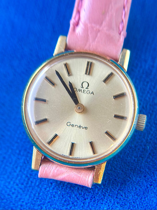 Omega Genève (Cal. 485) Gold Dial Women's Watch